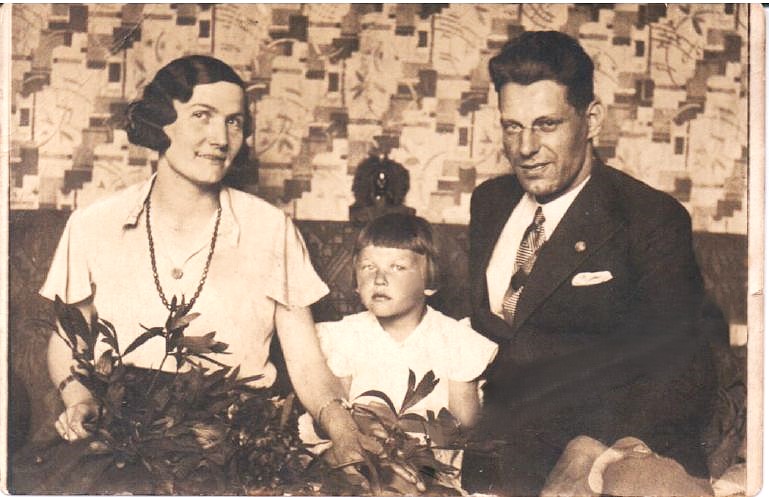 Leonard Myśliński z żoną Marią i córką Krystyną.